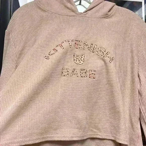 Kittenish babe, thermal crop top - Picture 8 of 8